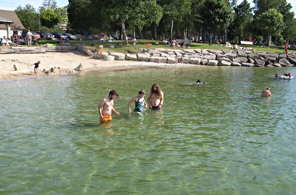 lake_michigan_swimming