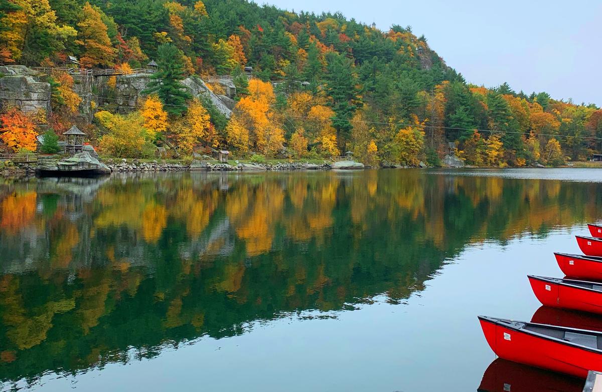 Mohonk Lake in fall