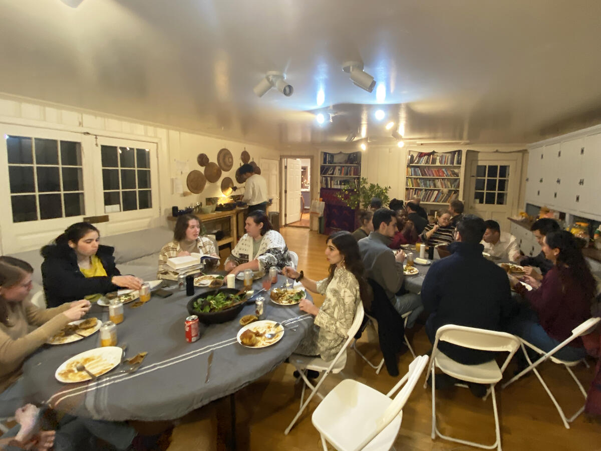 fee students dining at tables